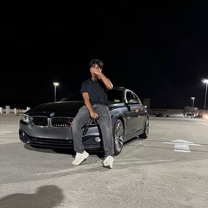 Meet your Posher, Theo